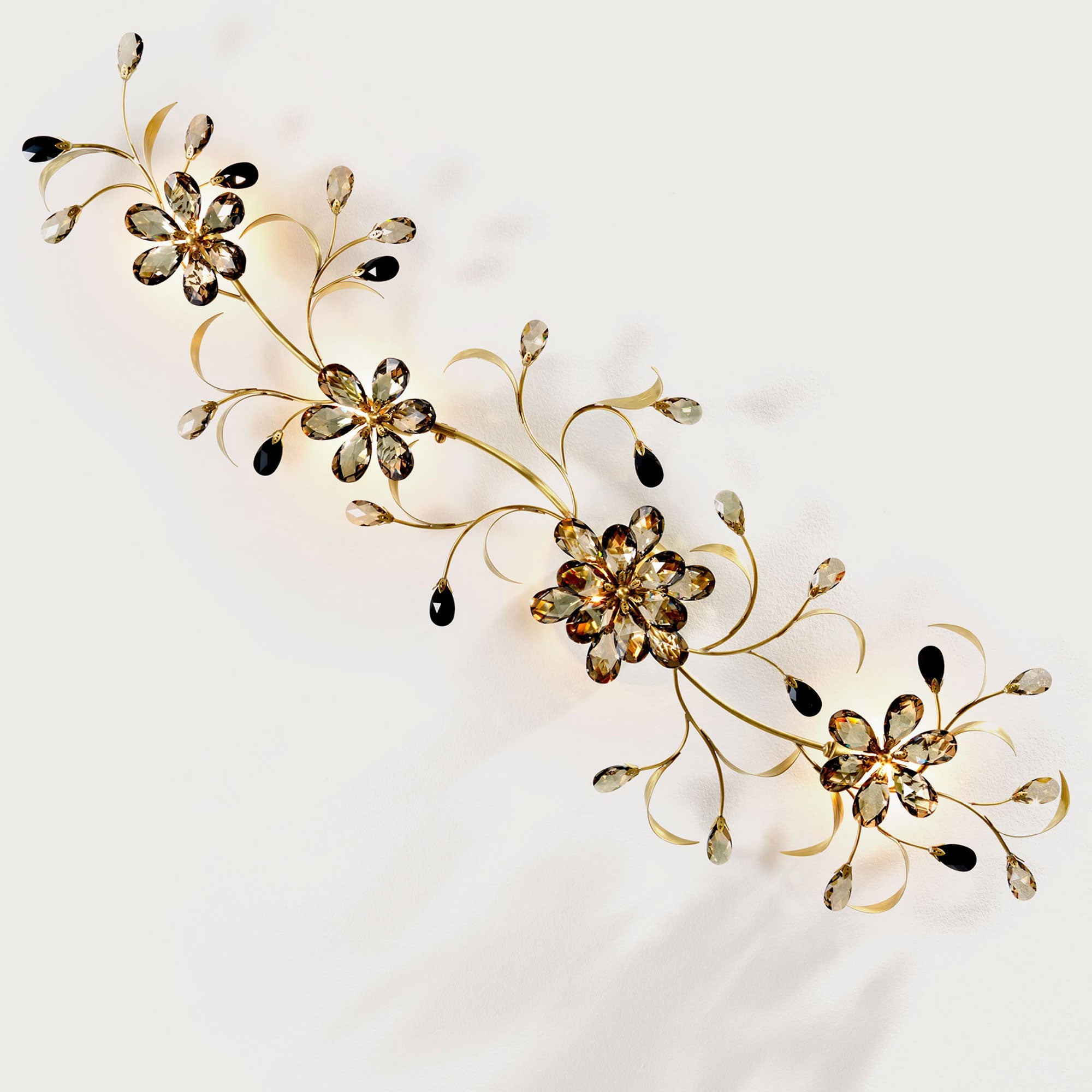 MIRA | Crystal Lamps Family - Light Design